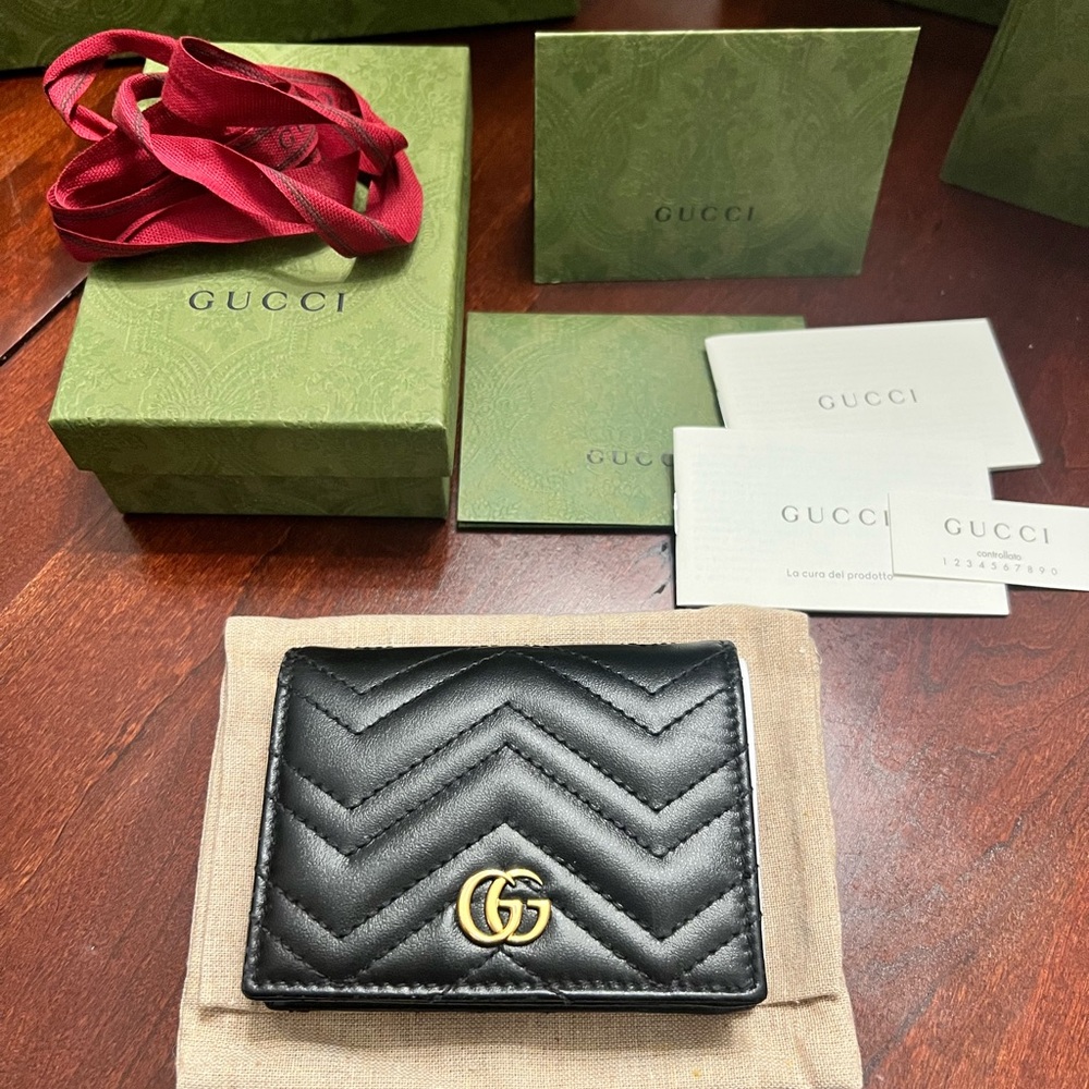 Gucci GG Marmont Card Case Wallet EUC